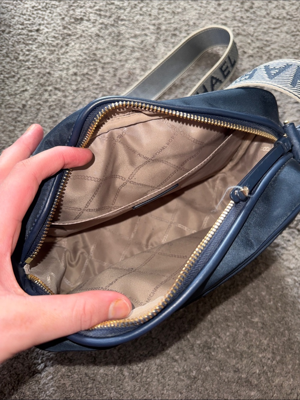 Michael Kors Navy and White Logo Strap Messenger Bag - Picture 3 of 4
